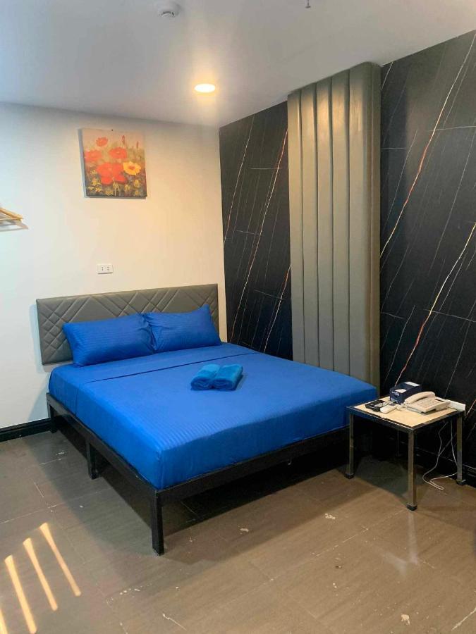 Maine City Residences Manila Exterior photo